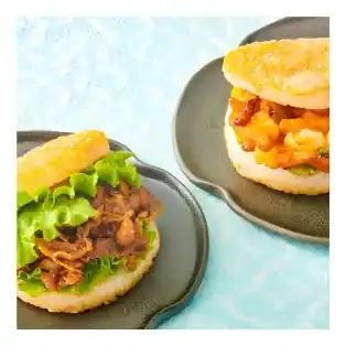 mos burger making details